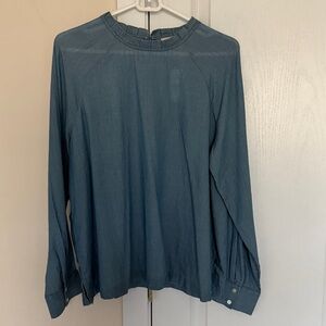 Unworn Womens blouse